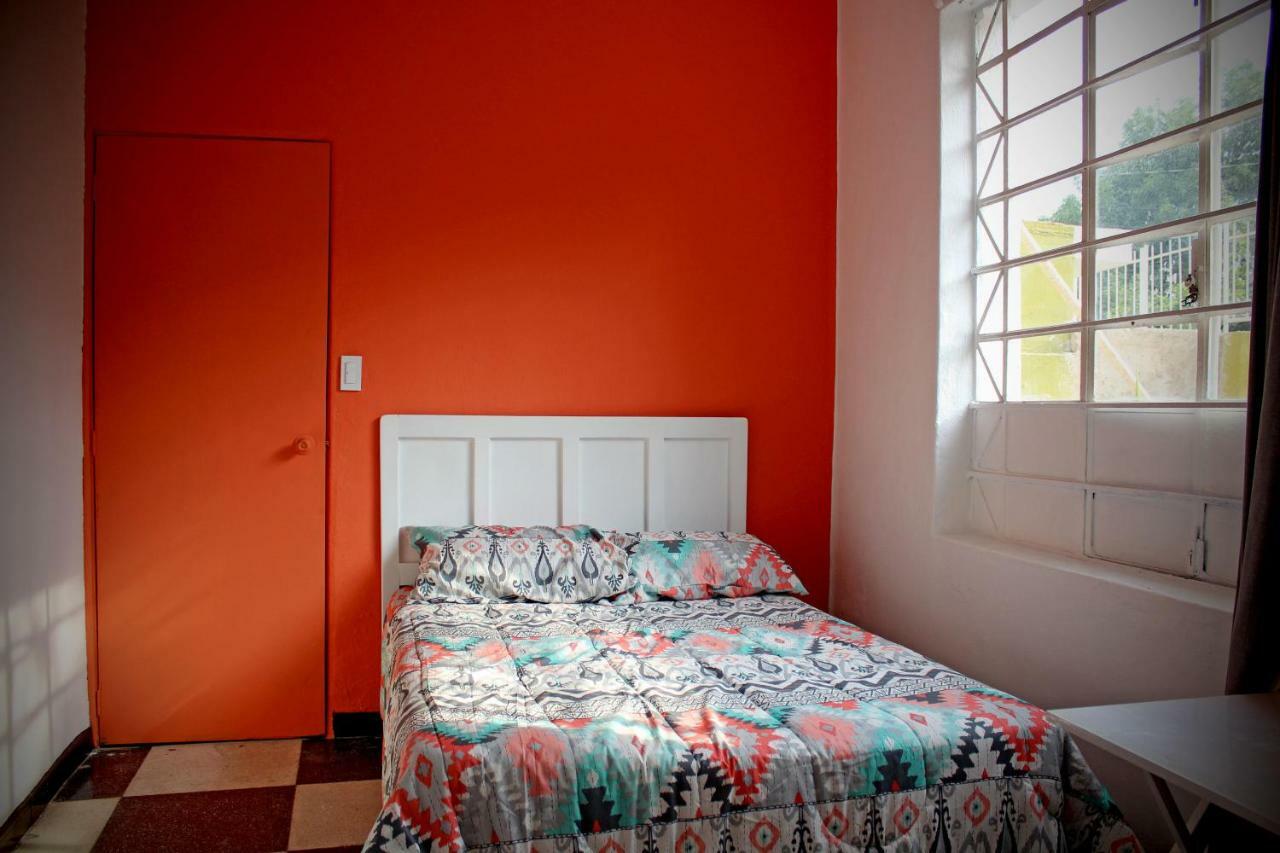 Hostal Americana Guadalajara Exteriör bild