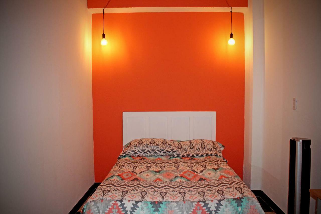 Hostal Americana Guadalajara Exteriör bild