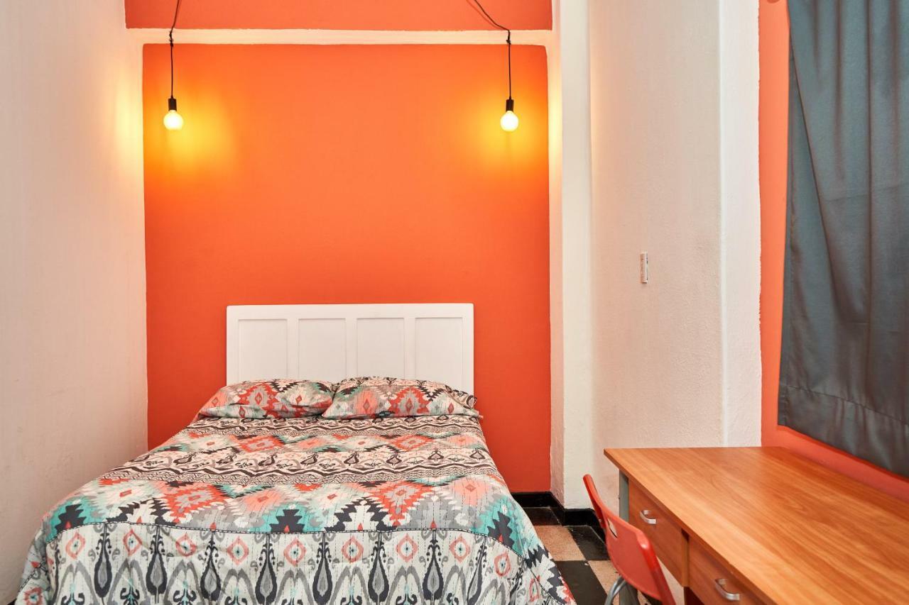 Hostal Americana Guadalajara Exteriör bild