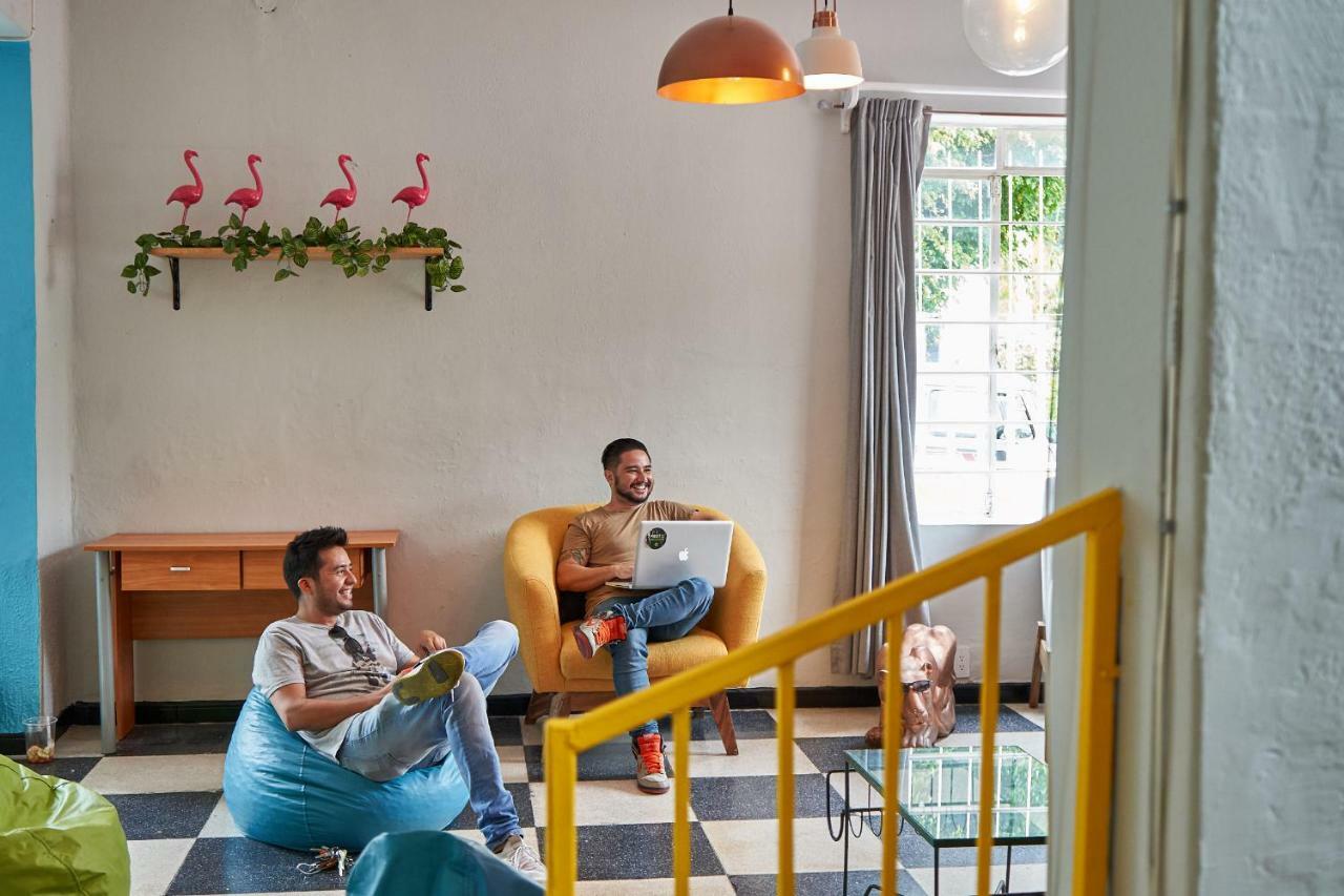 Hostal Americana Guadalajara Exteriör bild