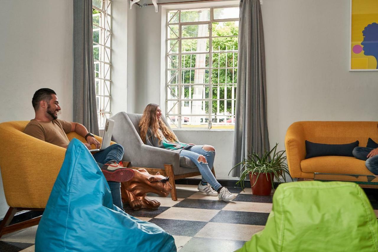 Hostal Americana Guadalajara Exteriör bild